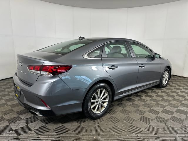 Used 2018 Hyundai Sonata SE w/ Cargo Package image 3