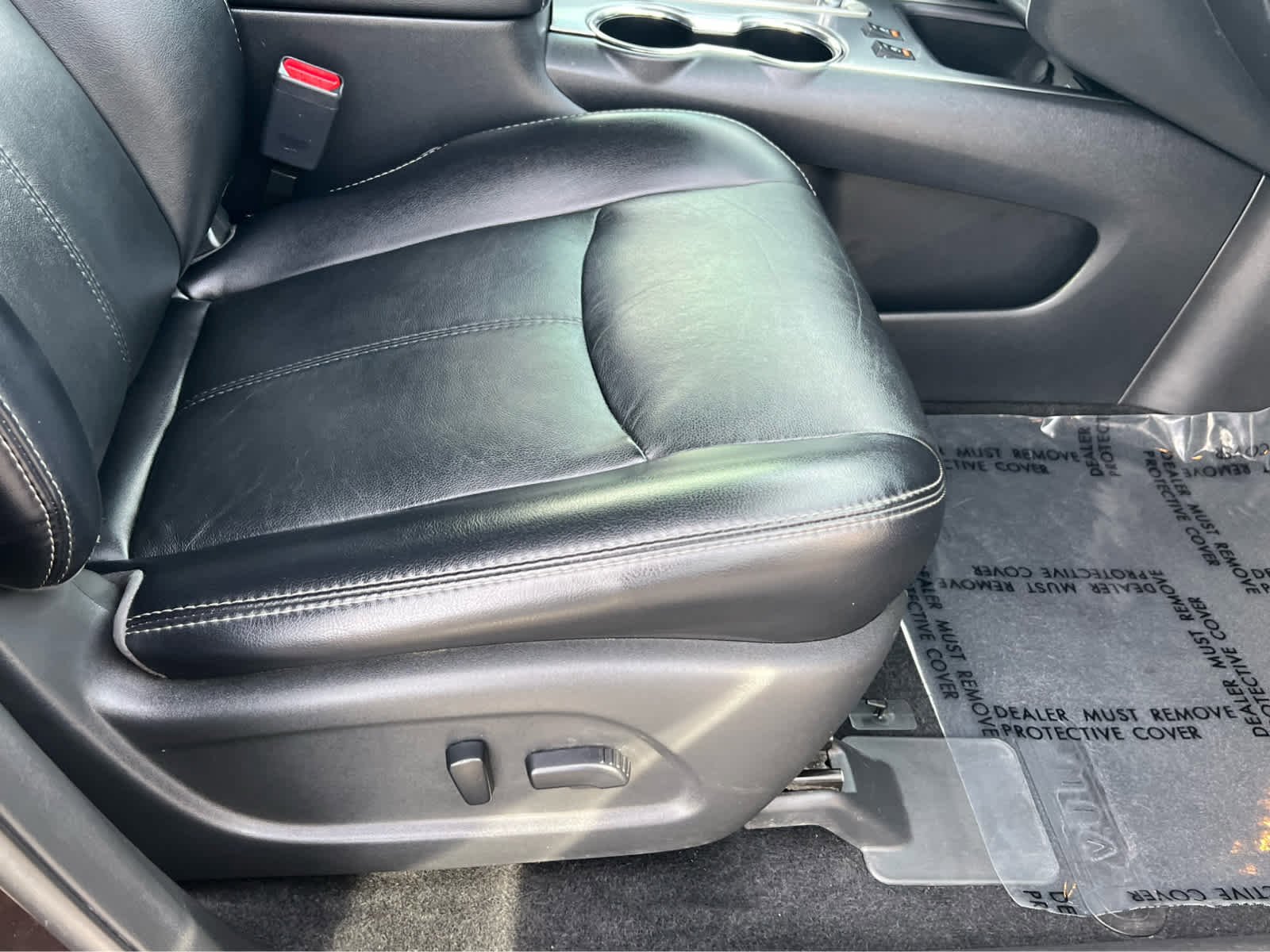 Used 2019 Nissan Pathfinder SL image 18