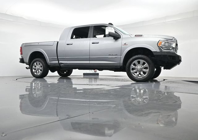 Used 2024 RAM 2500 Limited AWD/4WD image 35