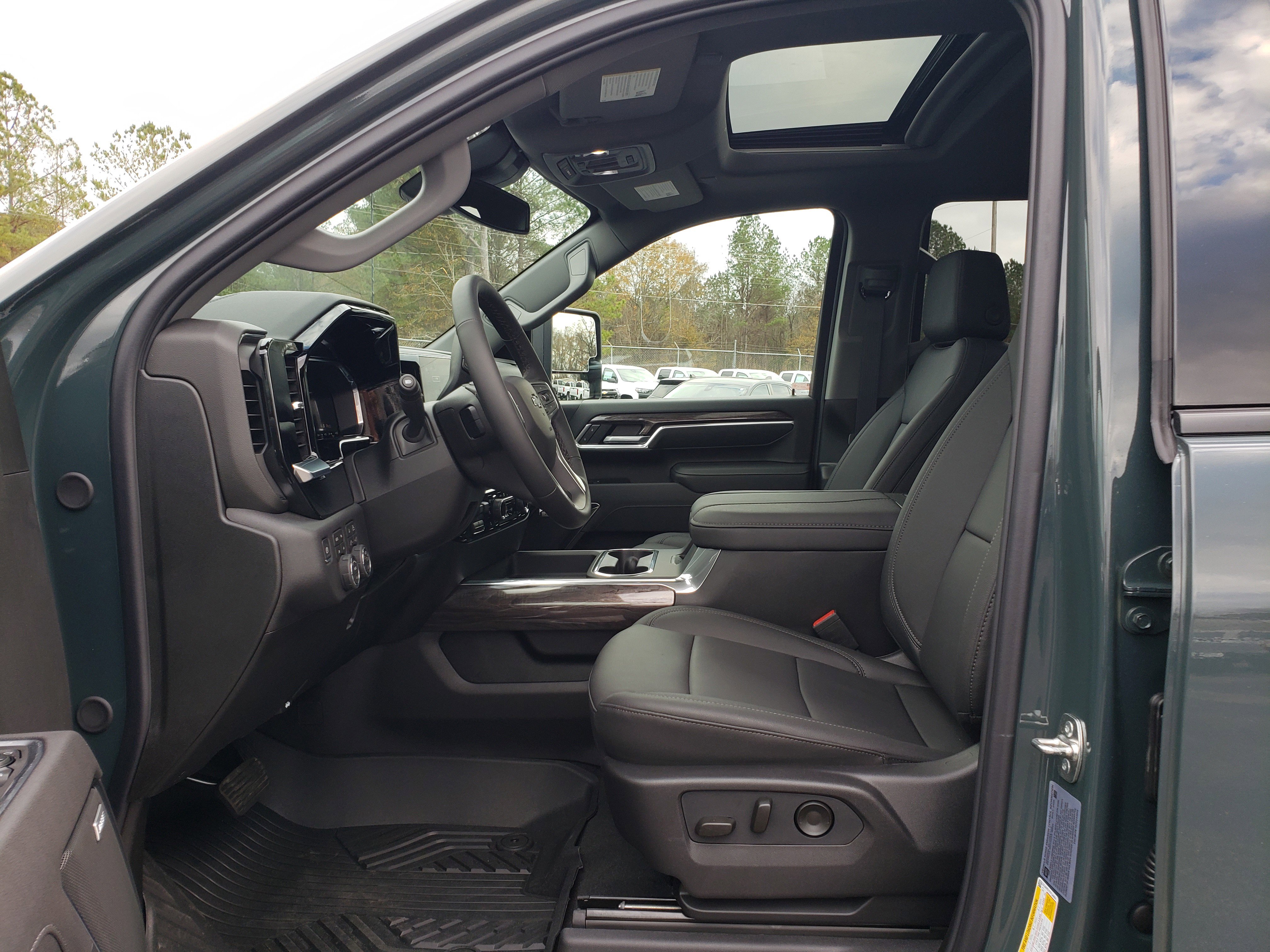 New 2026 Chevrolet Silverado 2500 LTZ w/ LTZ Plus Package image 31