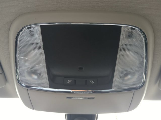 Certified 2023 Chrysler 300 Touring w/ Sport Appearance Package RWD image 22