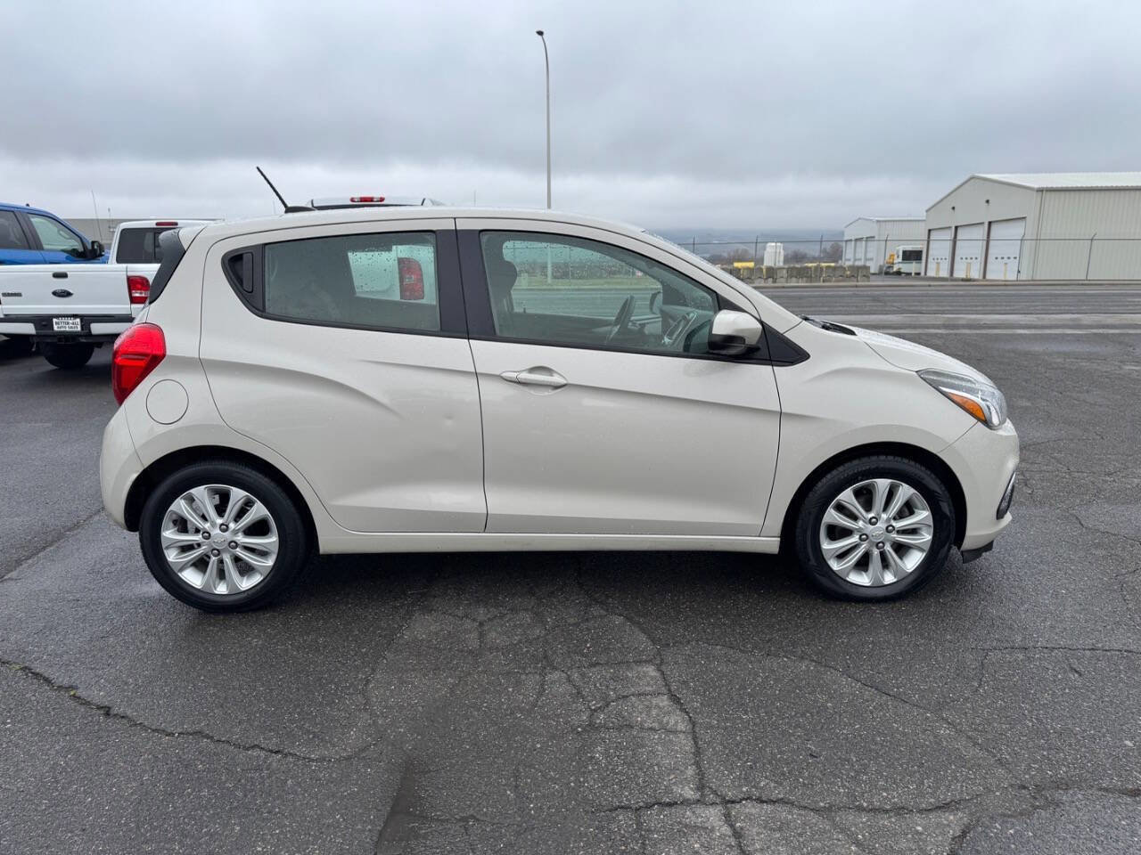 Used 2016 Chevrolet Spark LT image 9