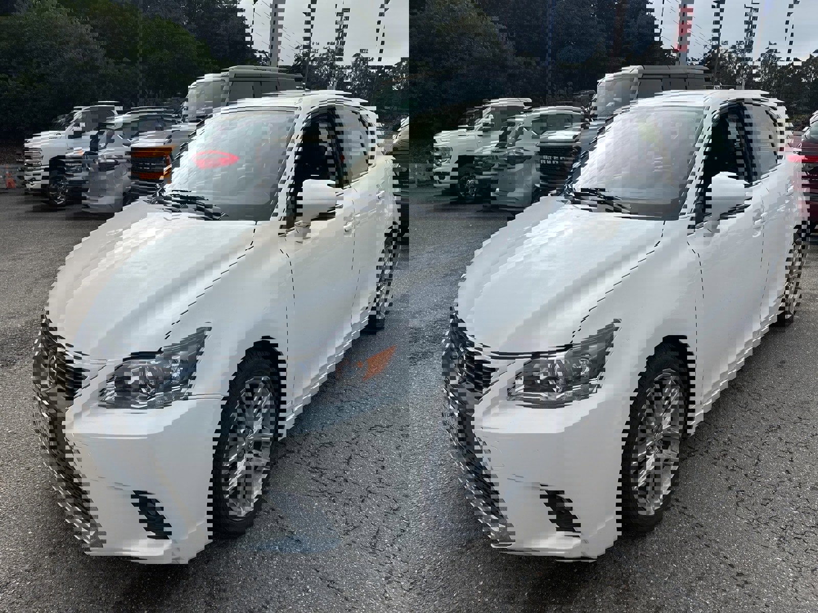 Used 2016 Lexus CT 200h image 3