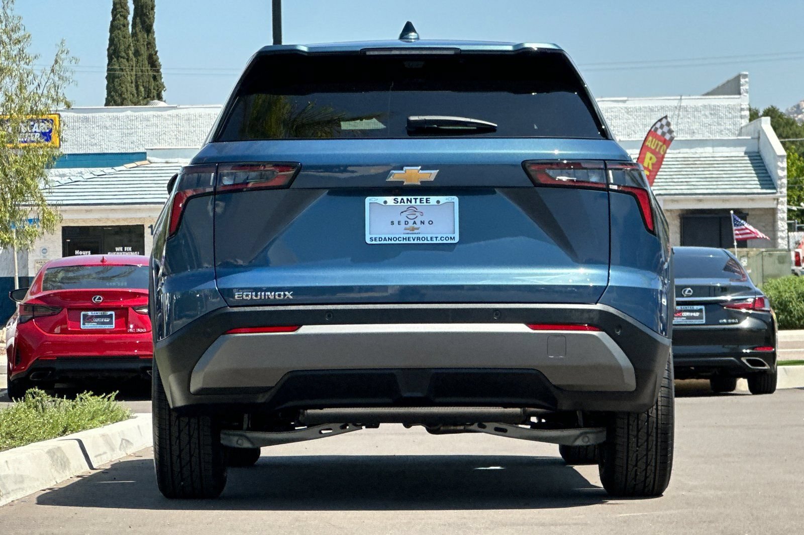 New 2026 Chevrolet Equinox LT w/ Safety and Technology Package FWD image 5