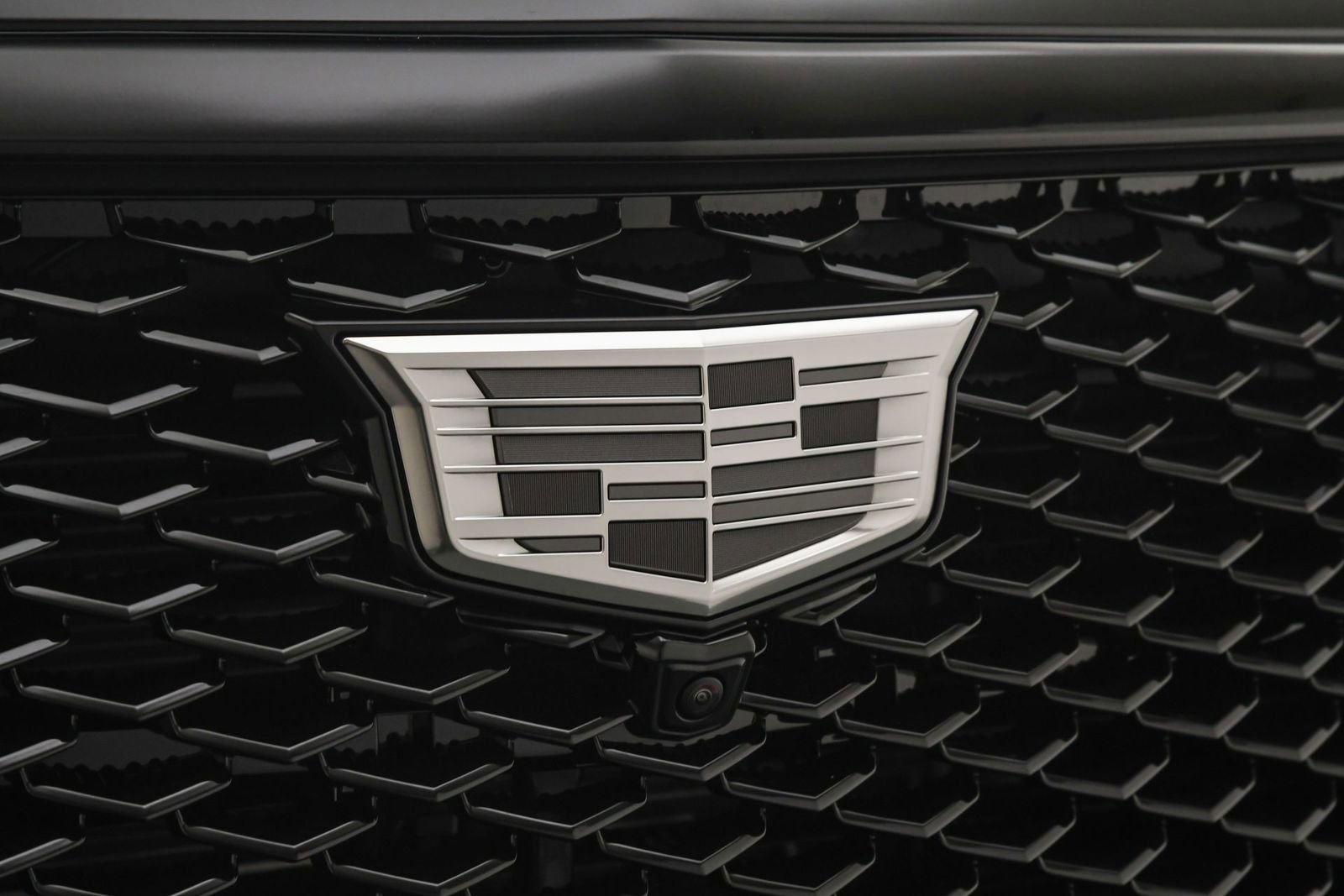 Used 2025 Cadillac Escalade V w/ LPO, ONYX Package image 28