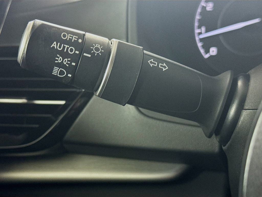 Used 2021 Acura RDX w/ Technology Package image 12