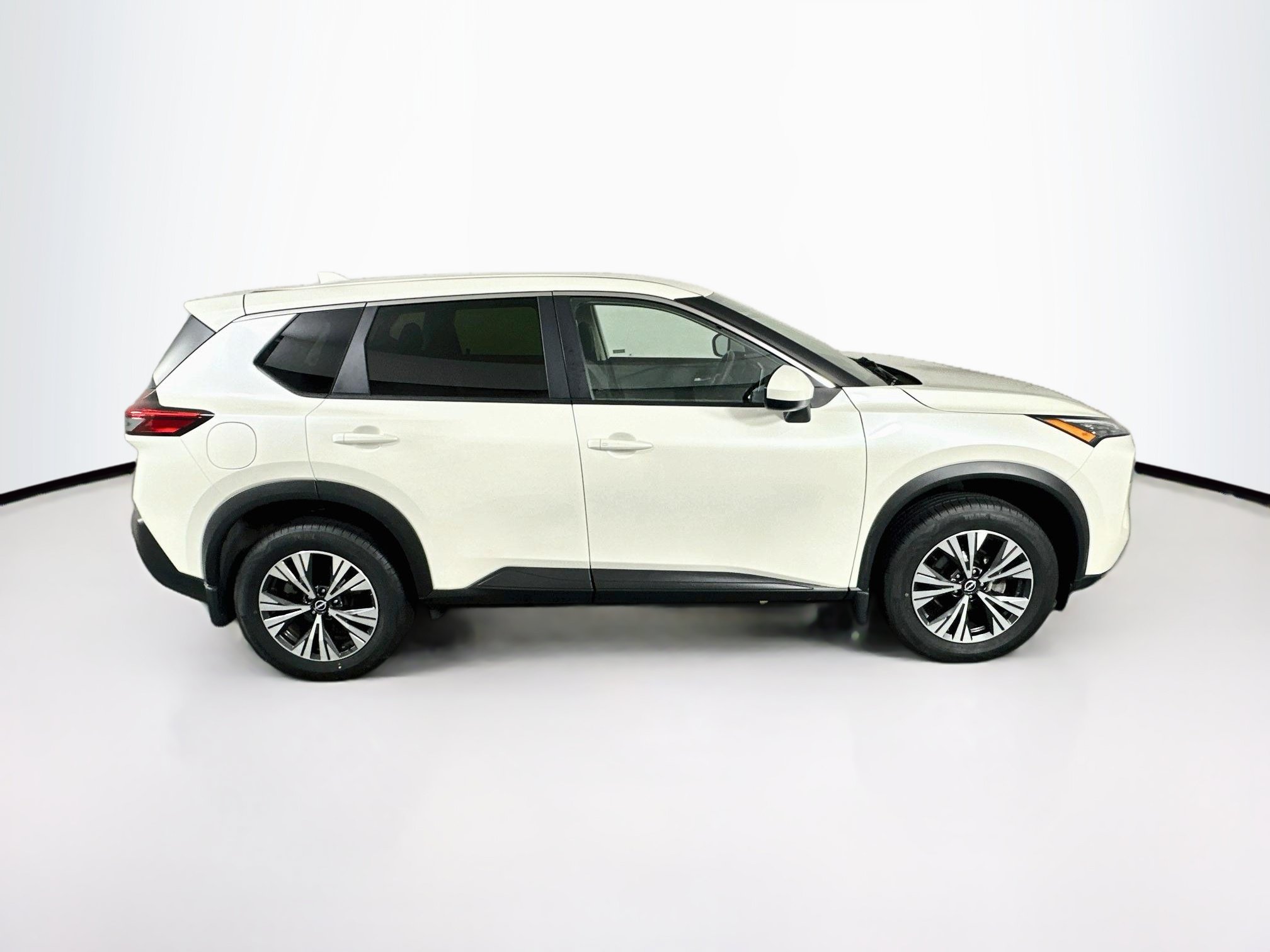 Used 2023 Nissan Rogue SV AWD/4WD image 10