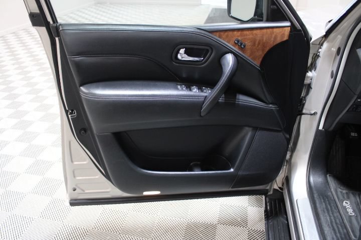 Used 2019 INFINITI QX80 Luxe w/ 22" Wheel Package AWD/4WD image 19