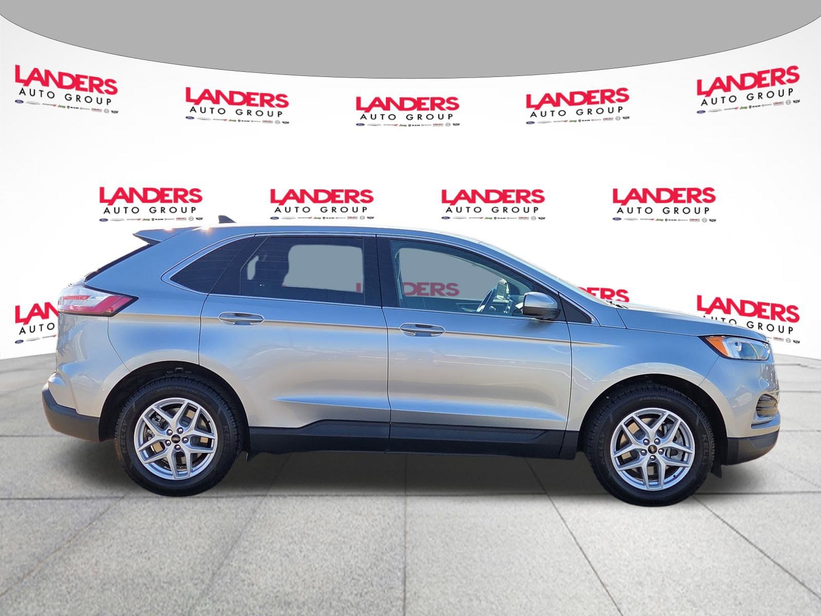 Certified 2023 Ford Edge SEL image 2