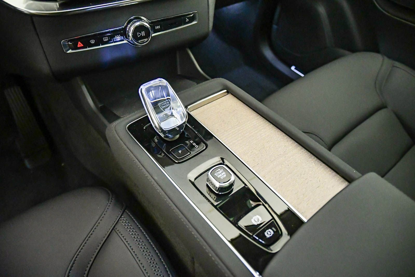 New 2026 Volvo XC90 B5 Core AWD/4WD image 20