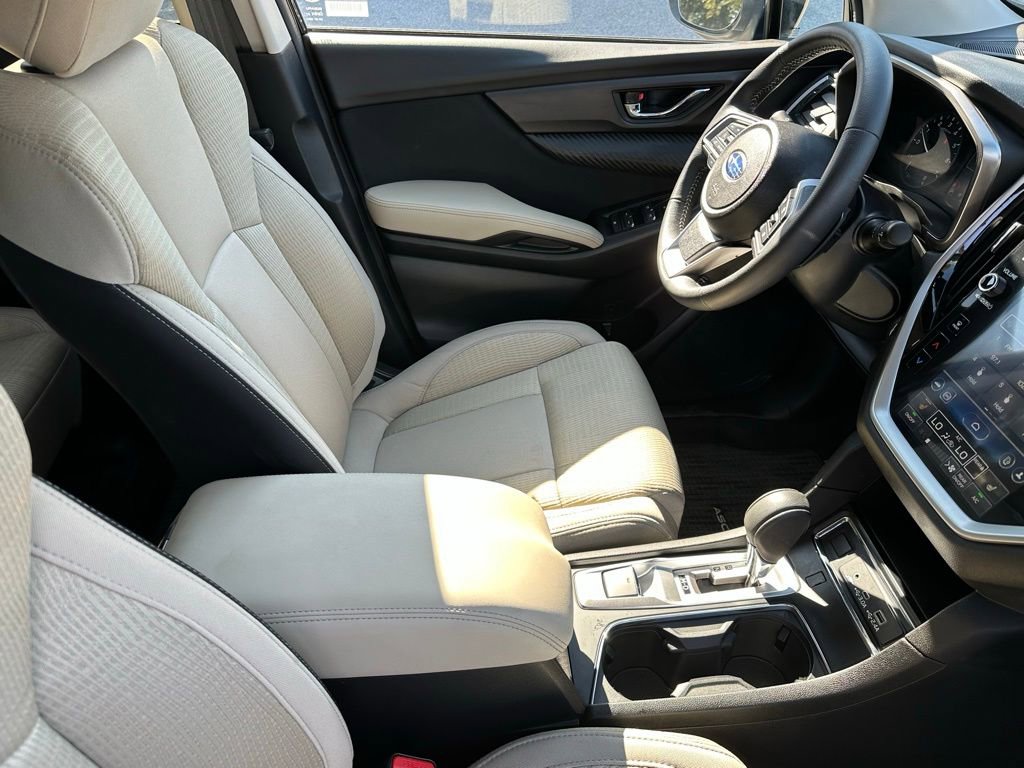 Used 2025 Subaru Ascent Premium image 21