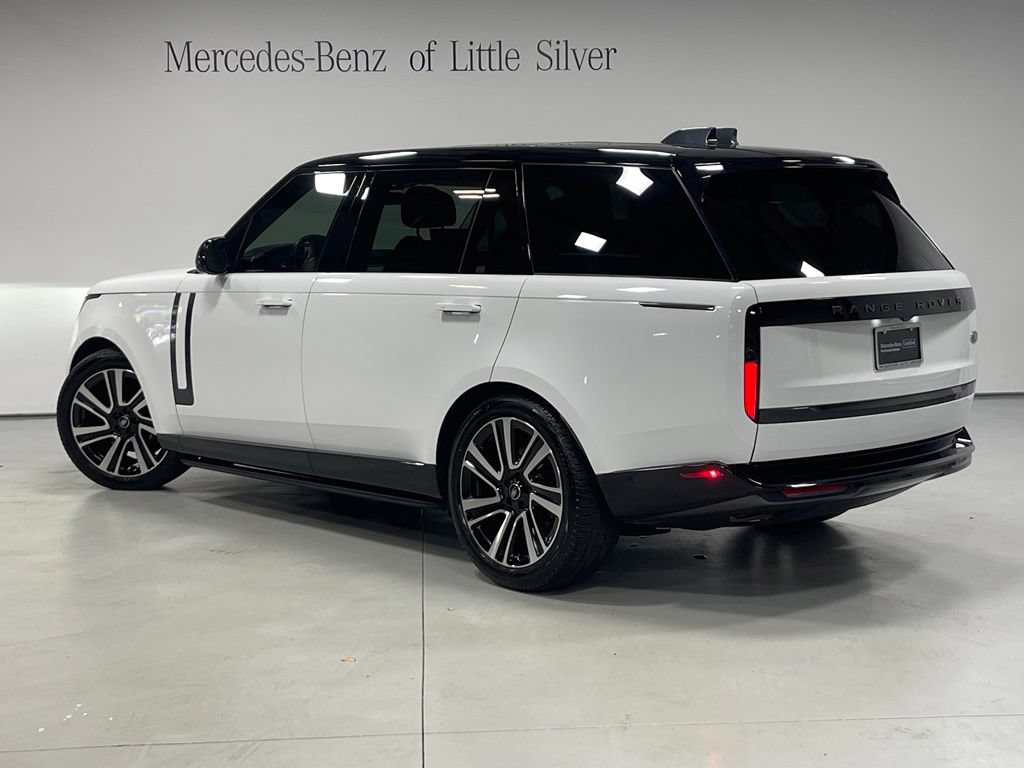 Used 2023 Land Rover Range Rover Long Wheelbase SE AWD/4WD image 3