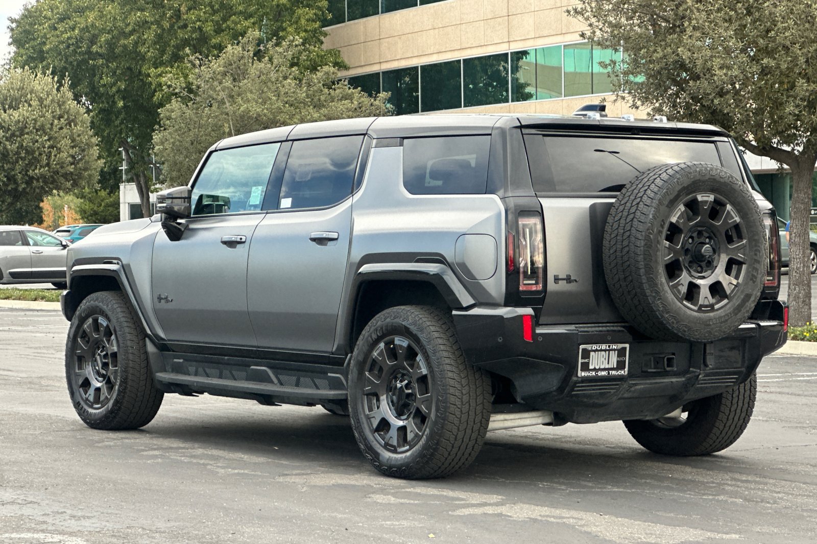 Used 2026 GMC Hummer EV 3X w/ Carbon Fiber Edition Package AWD/4WD image 6