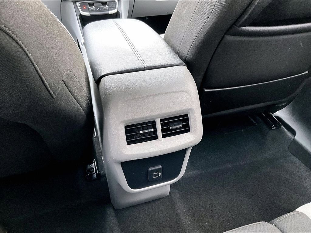 Used 2023 GMC Terrain SLE w/ Driver Convenience Package AWD/4WD image 29