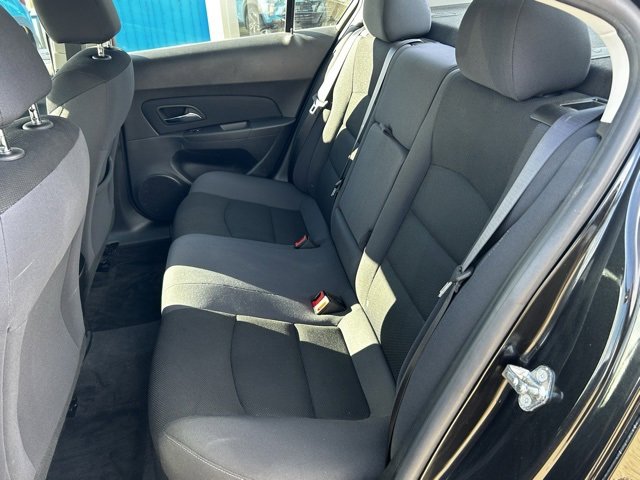 Used 2015 Chevrolet Cruze LT image 25