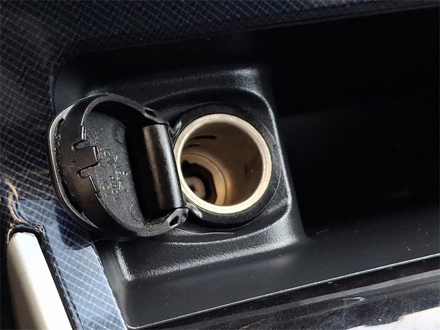 Used 2018 Nissan Sentra SR w/ SR Midnight Edition Package image 23