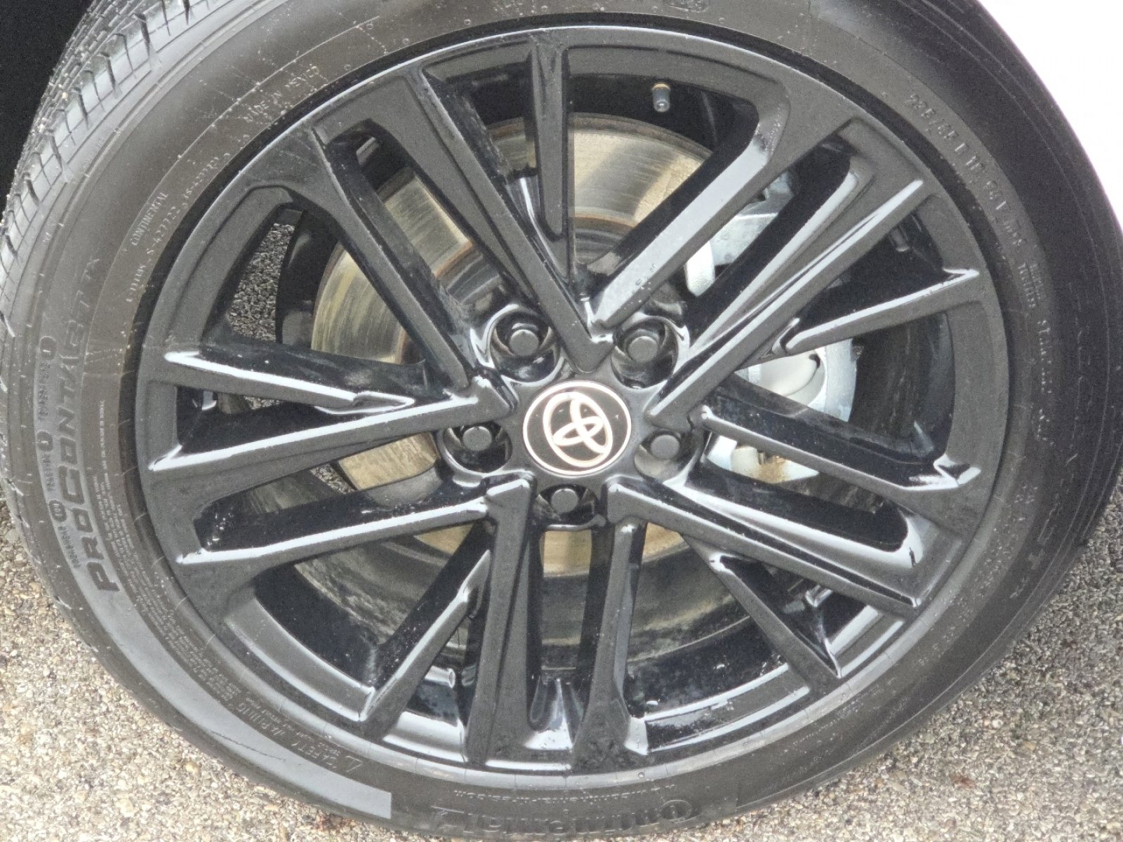 Used 2025 Toyota Camry SE w/ Convenience Package image 10