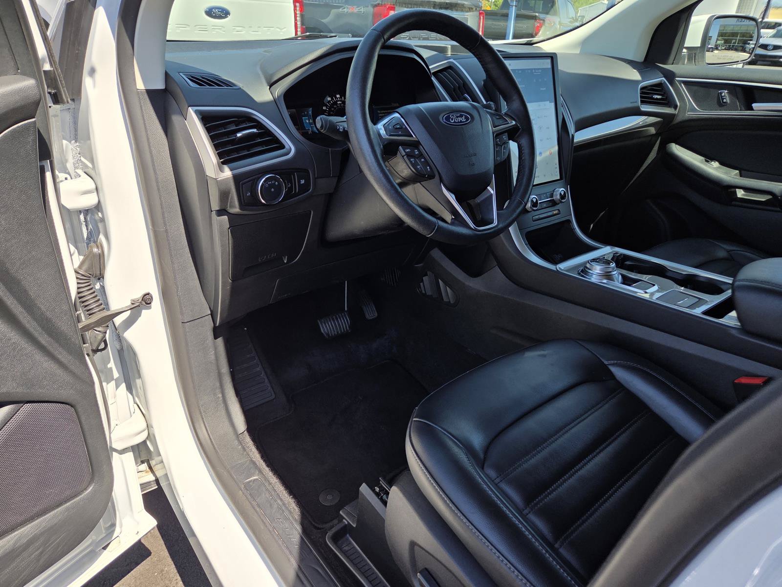 Used 2024 Ford Edge SEL AWD/4WD image 11