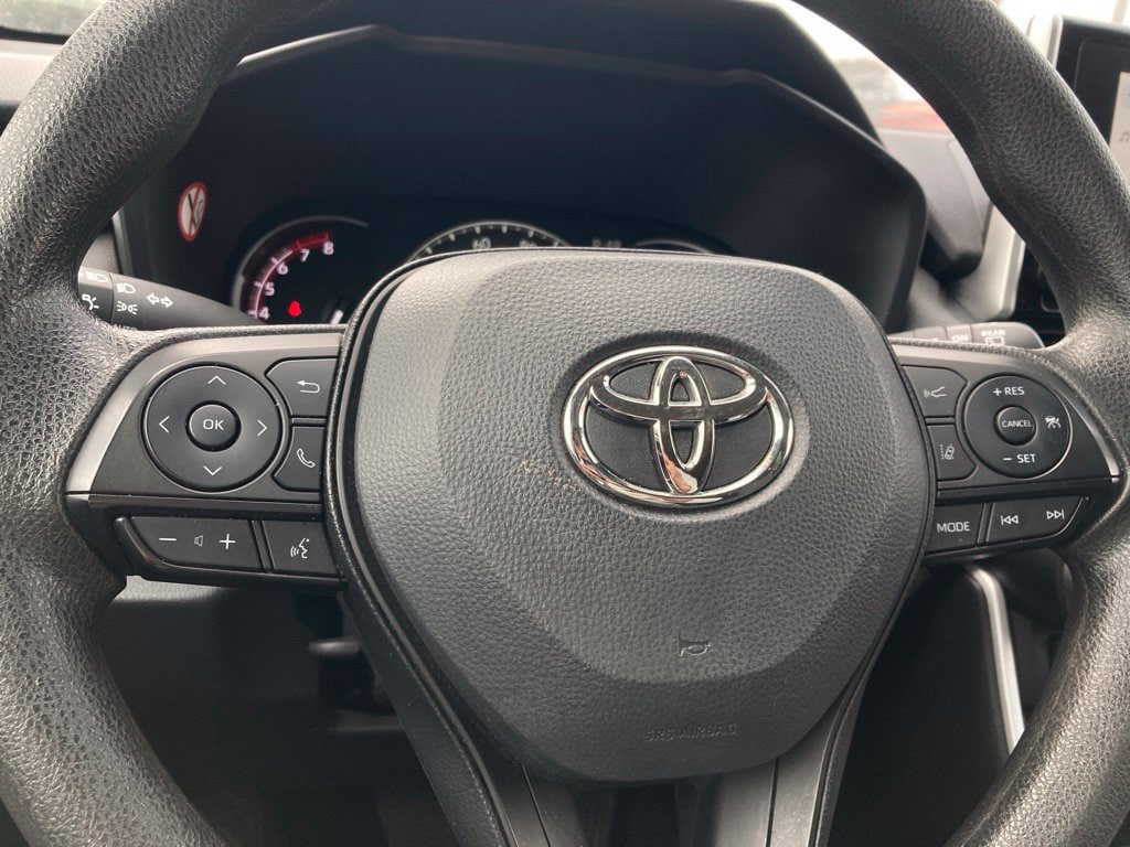 Certified 2025 Toyota RAV4 XLE AWD/4WD image 19