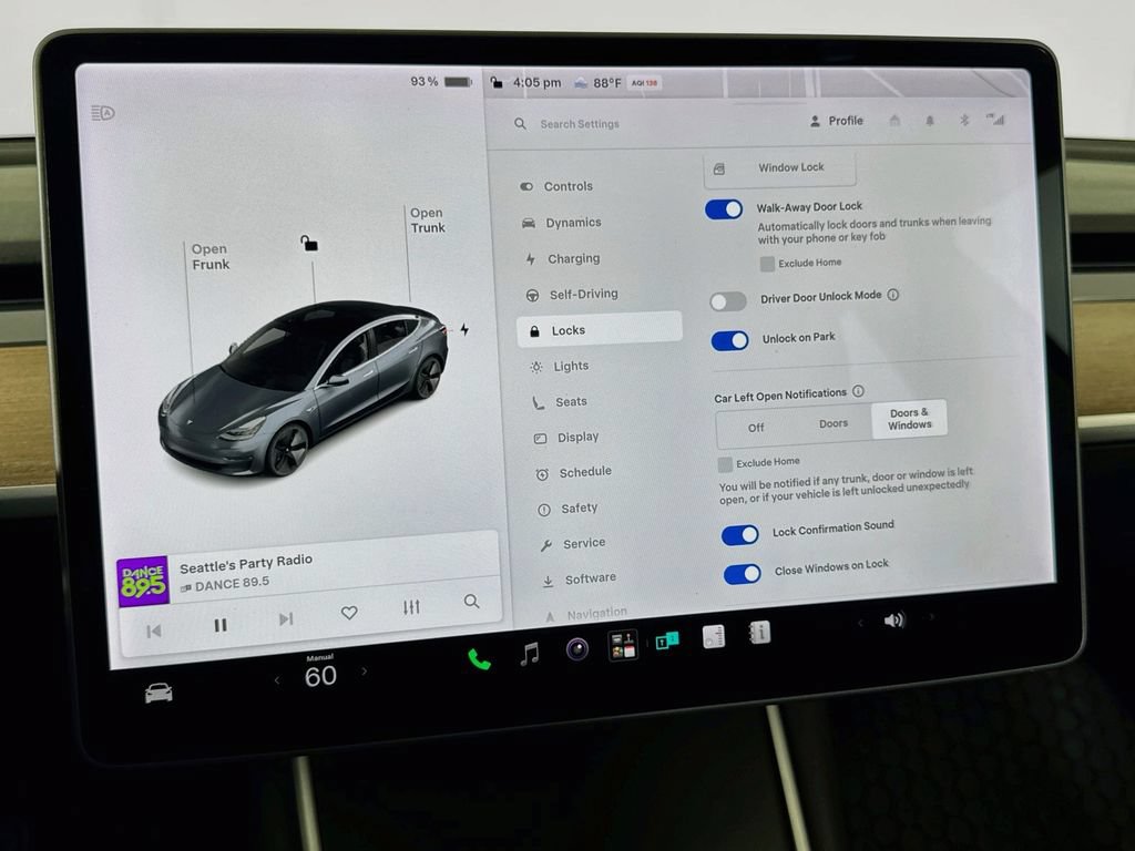 Used 2018 Tesla Model 3 Mid Range RWD image 24