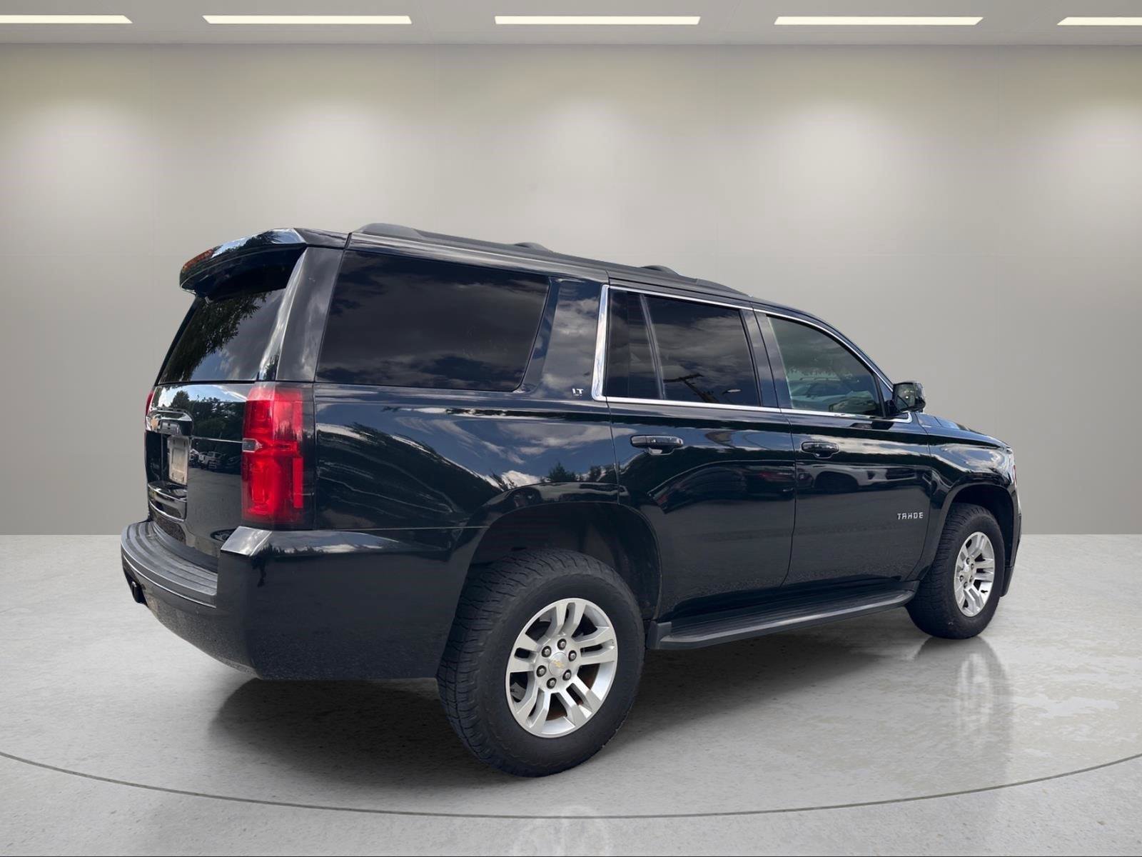 Used 2019 Chevrolet Tahoe LT AWD/4WD image 13