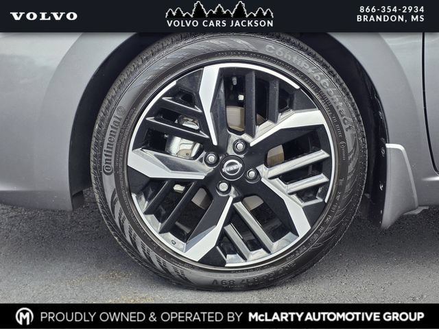 Used 2024 Nissan Versa SR w/ Trunk Package FWD image 28
