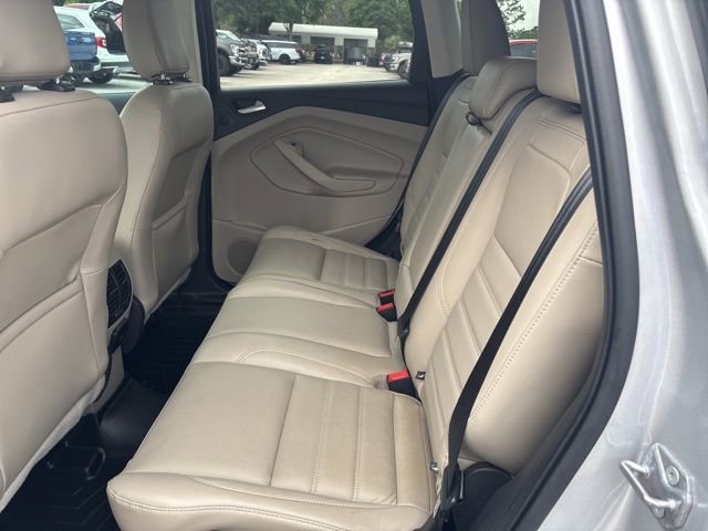 Used 2019 Ford Escape Titanium FWD image 10