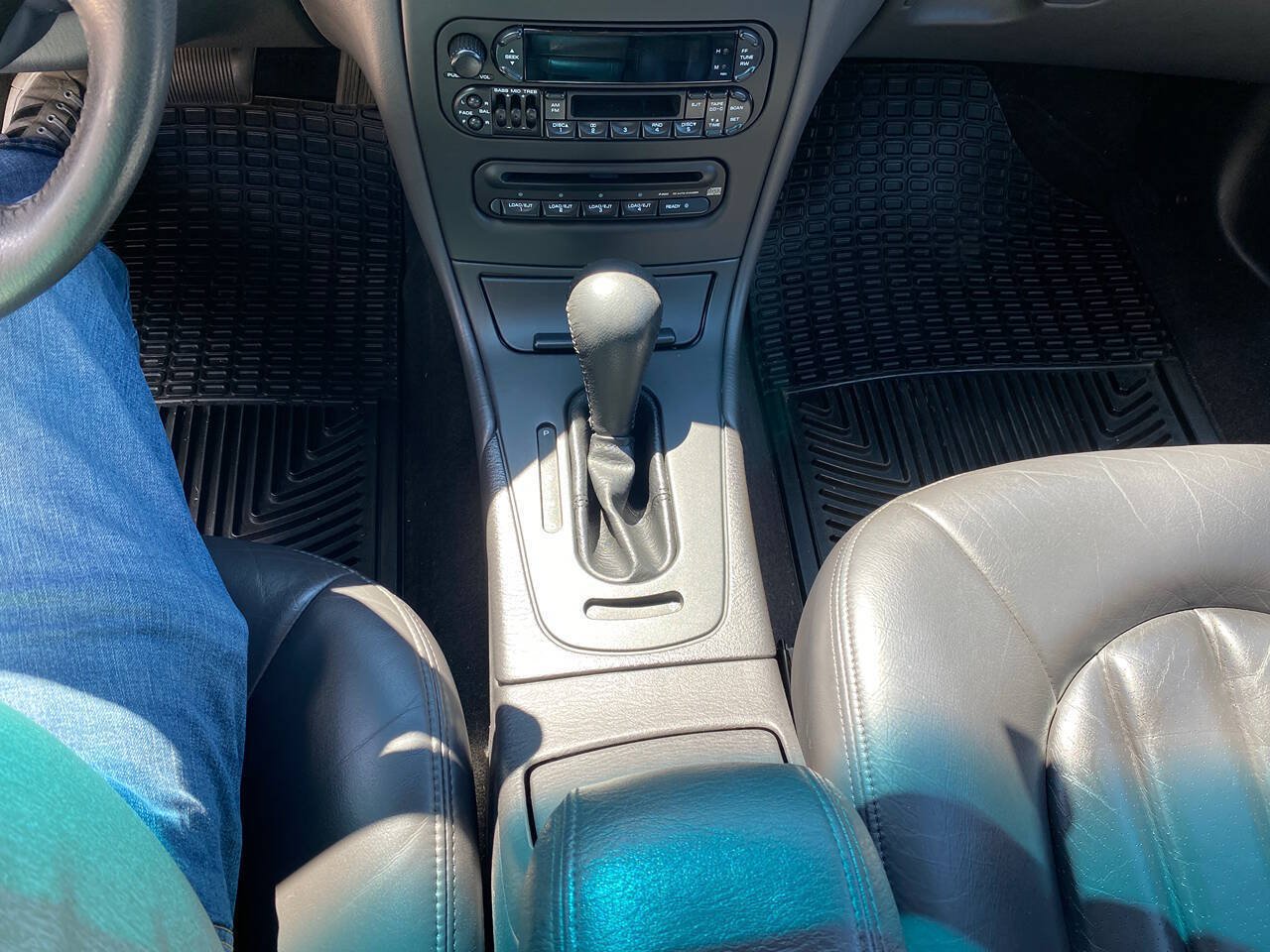 Used 2000 Chrysler 300M FWD image 26