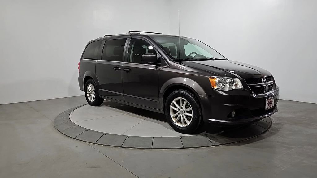 Used 2018 Dodge Grand Caravan SXT image 8