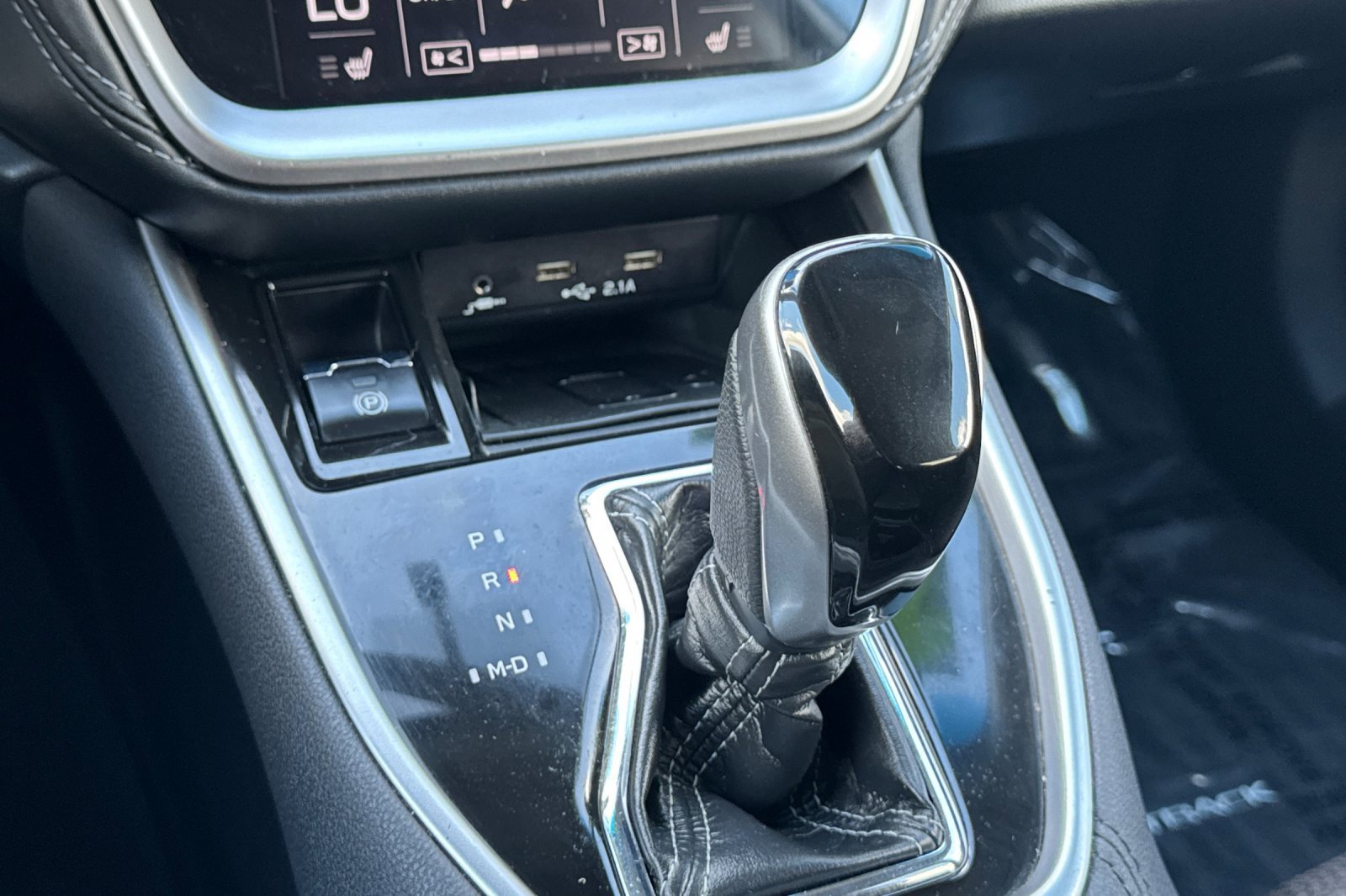 Used 2020 Subaru Outback Premium image 28