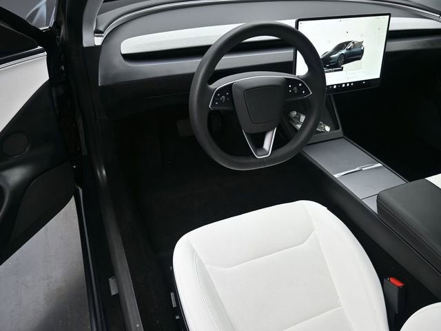 Used 2025 Tesla Model 3 Long Range image 17