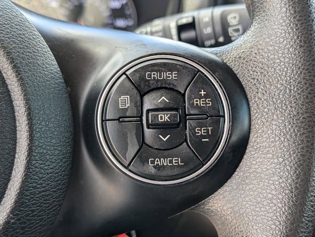 Used 2022 Kia Soul LX w/ Technology Package FWD image 20