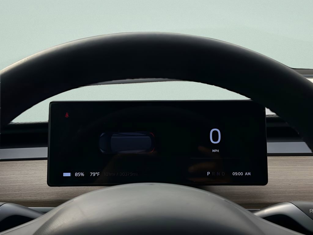 Used 2024 Tesla Model Y Long Range RWD image 15