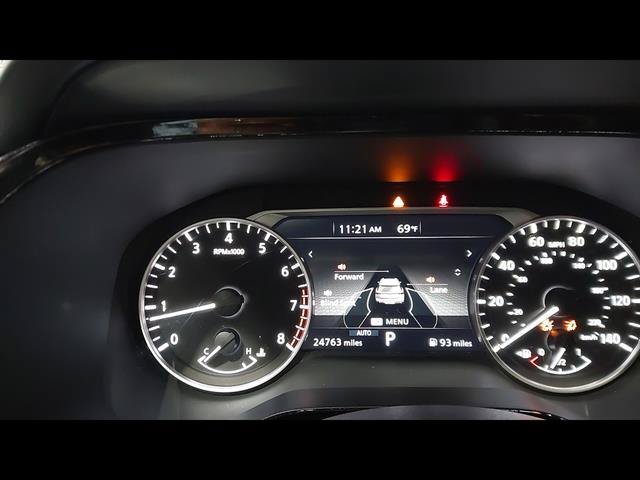 Used 2024 Nissan Pathfinder SV AWD/4WD image 24