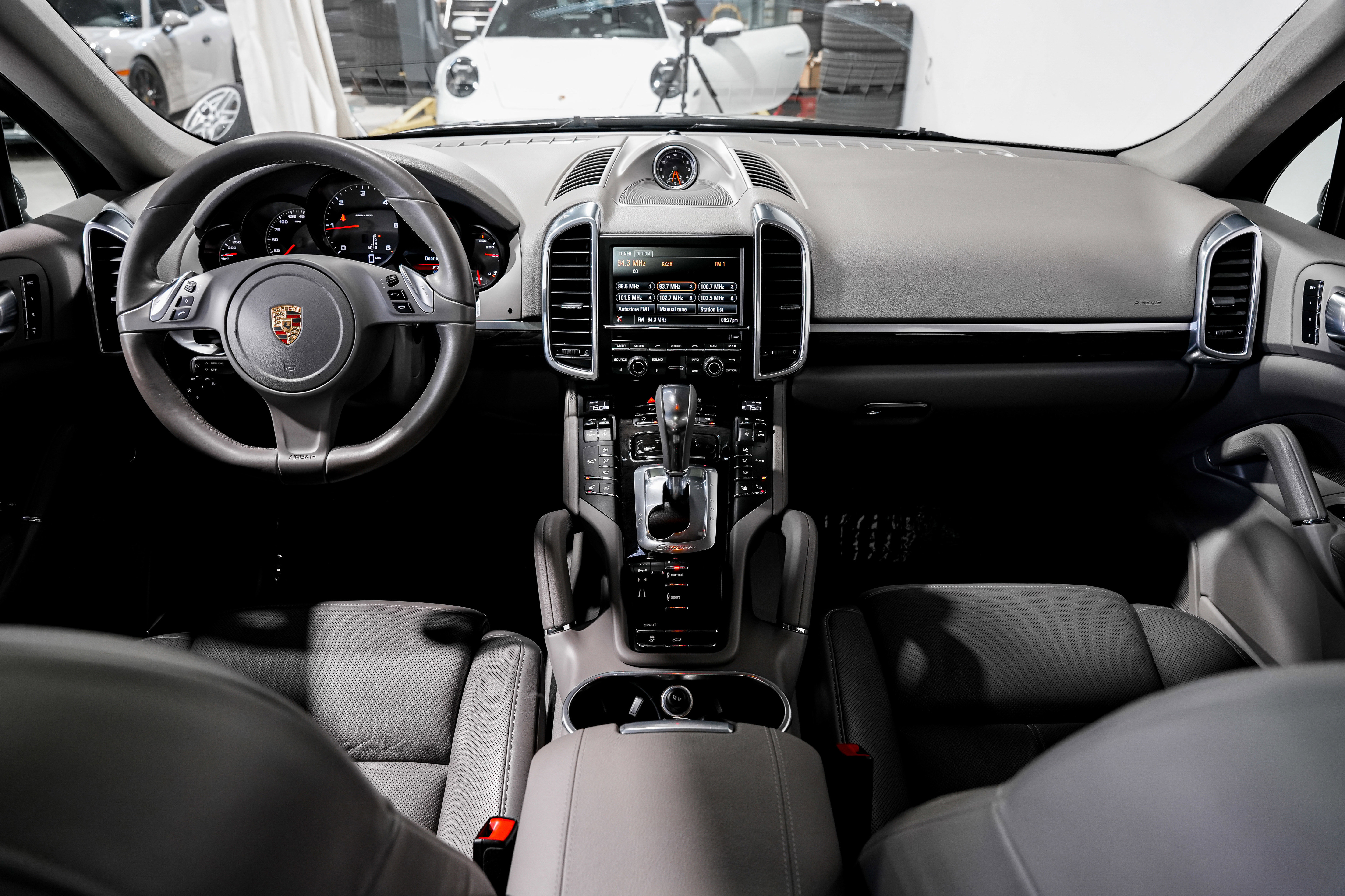 Used 2013 Porsche Cayenne Diesel image 18