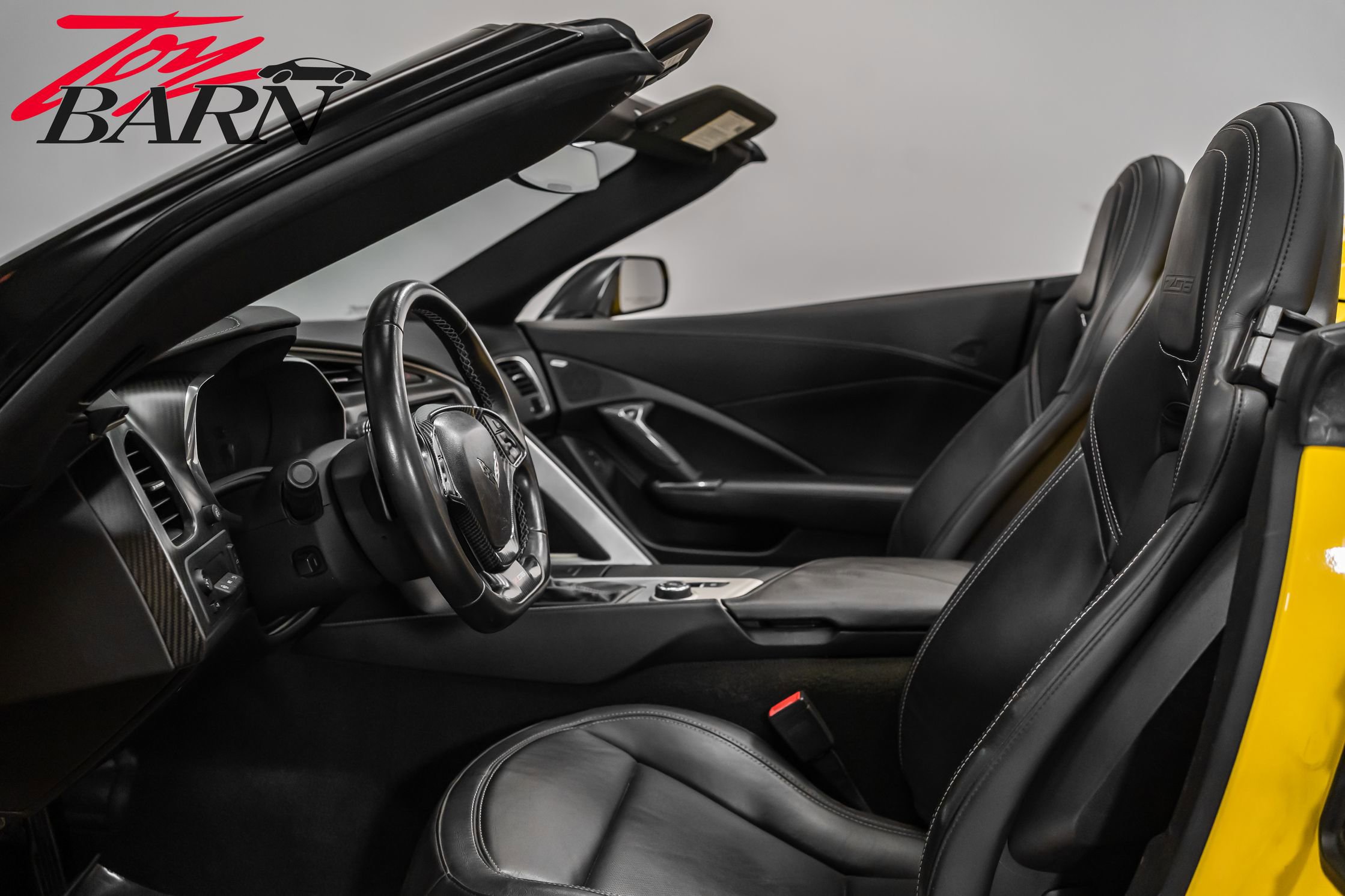 Used 2015 Chevrolet Corvette Z06 w/ 2LZ Preferred Equipment Group image 35