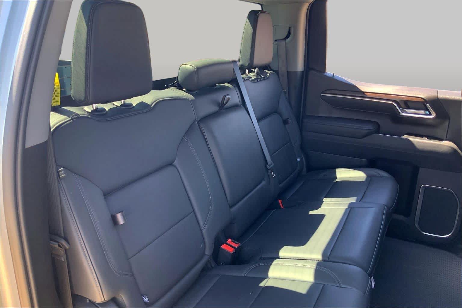 Used 2026 GMC Sierra 1500 SLT AWD/4WD image 20