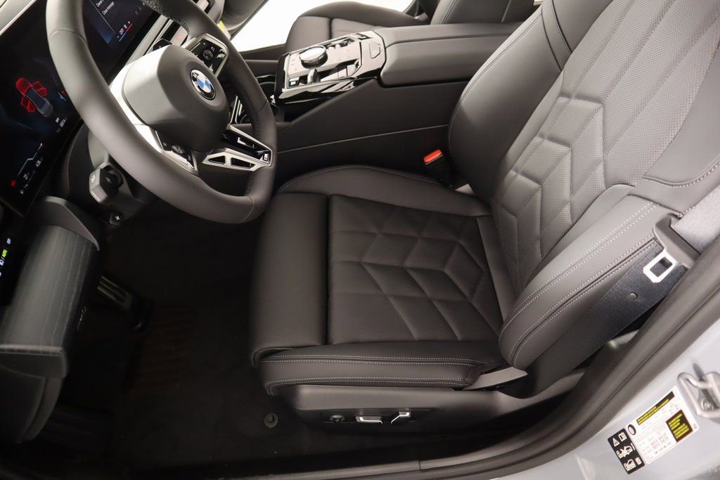 New 2025 BMW 530i xDrive w/ M Sport Package AWD/4WD image 12