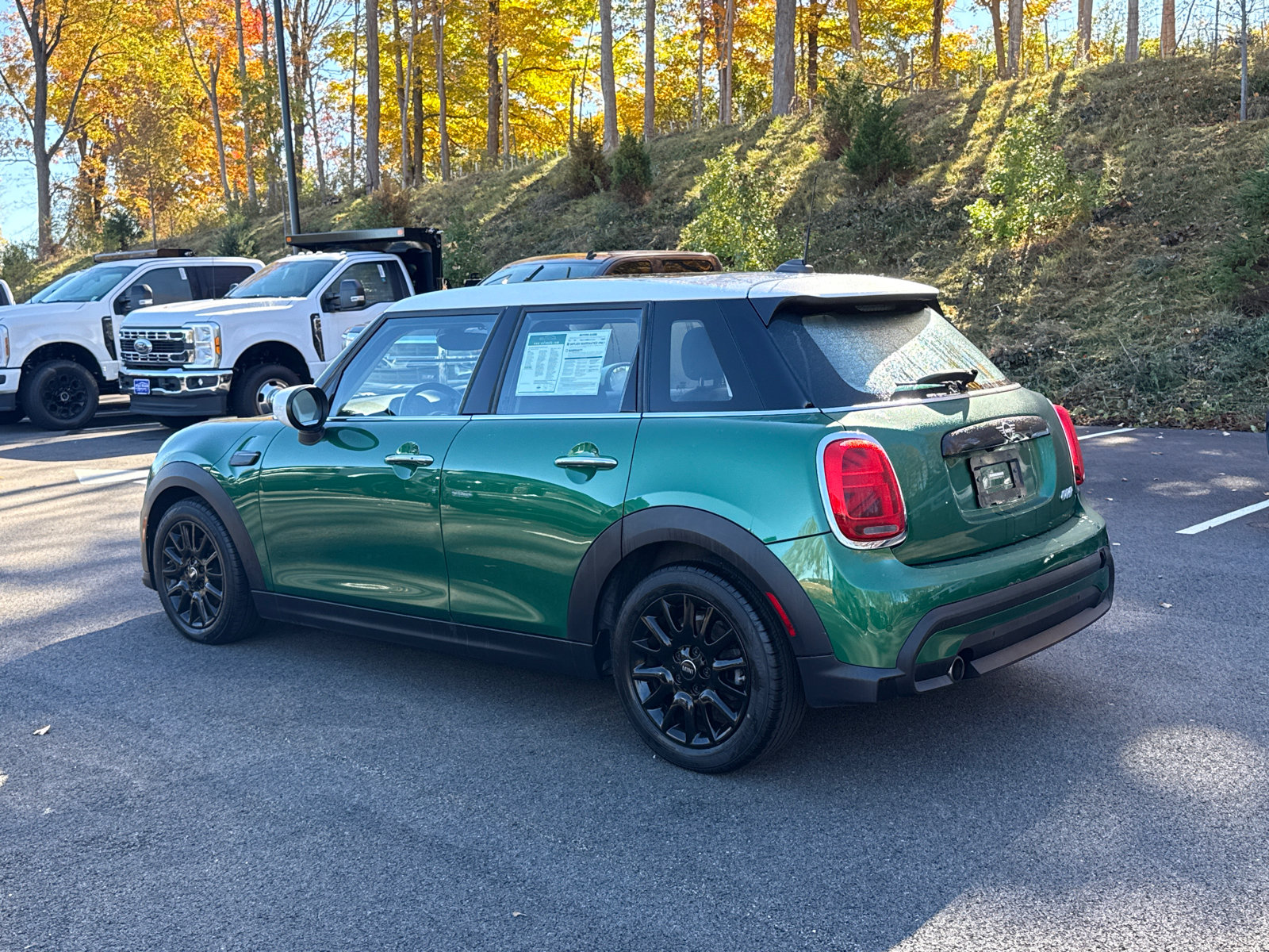 Used 2023 MINI Cooper 4-Door Hardtop FWD image 6