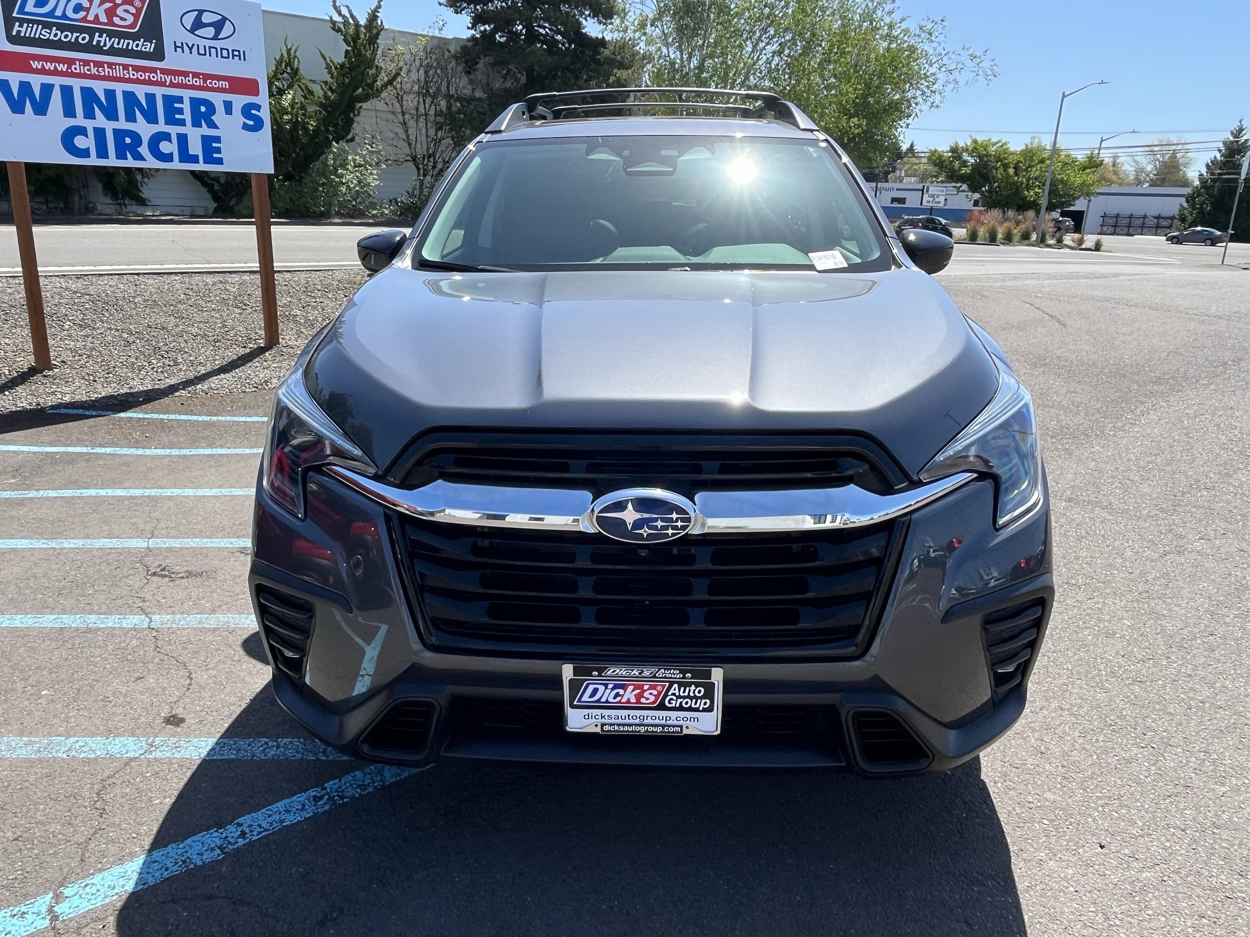 Used 2024 Subaru Ascent Limited w/ Technology Package AWD/4WD image 8