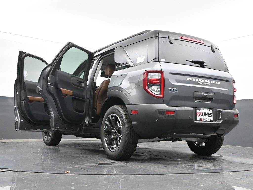 New 2025 Ford Bronco Sport Outer Banks w/ Outer Banks Tech Package+ AWD/4WD image 71