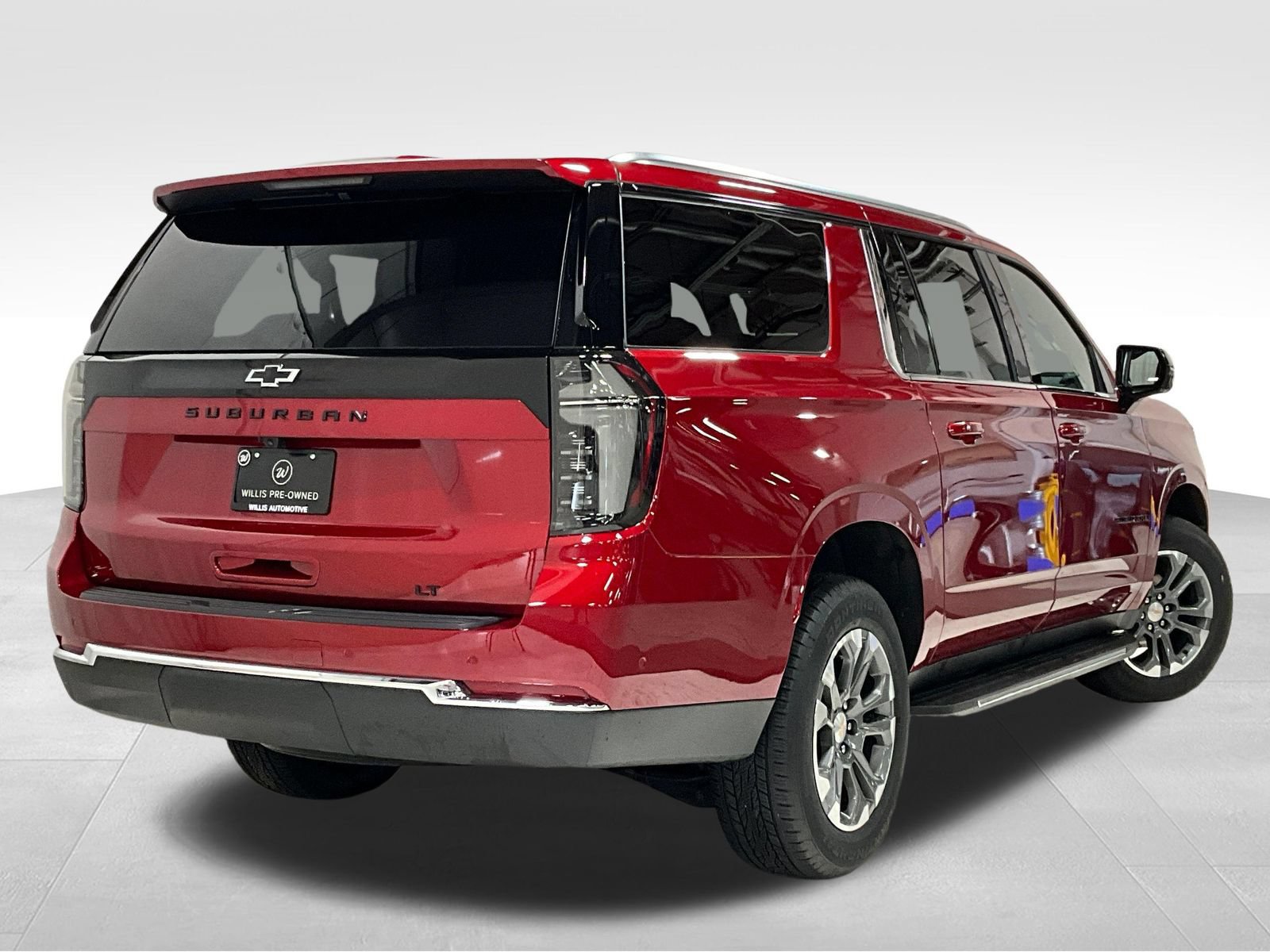 Used 2026 Chevrolet Suburban LT w/ Comfort Package AWD/4WD image 4