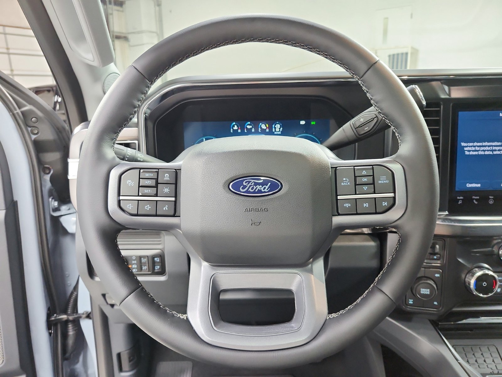 New 2027 Ford F250 Lariat w/ Black Appearance Package AWD/4WD image 23