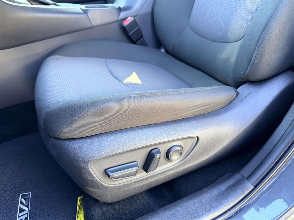 Certified 2025 Toyota RAV4 XLE image 18