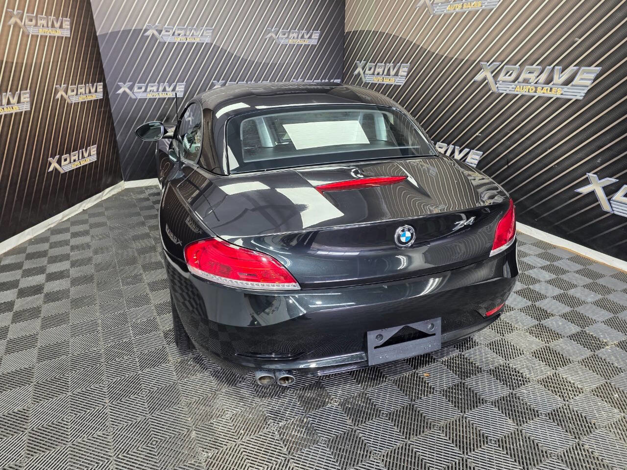 Used 2016 BMW Z4 sDrive28i image 14