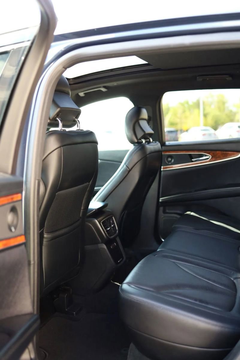 Used 2019 Lincoln Nautilus Reserve w/ Driver Assistance Package AWD/4WD image 34