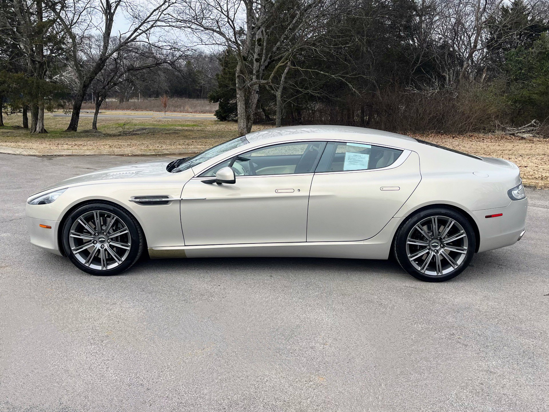 Used 2011 Aston Martin Rapide Luxe image 7