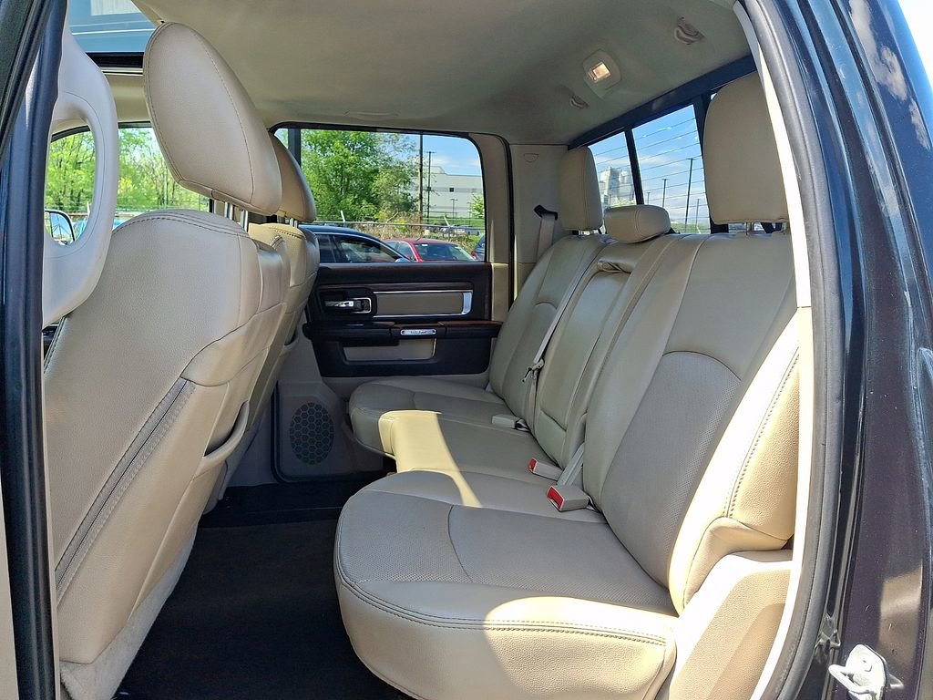 Used 2016 RAM 1500 Laramie w/ Convenience Group AWD/4WD image 12