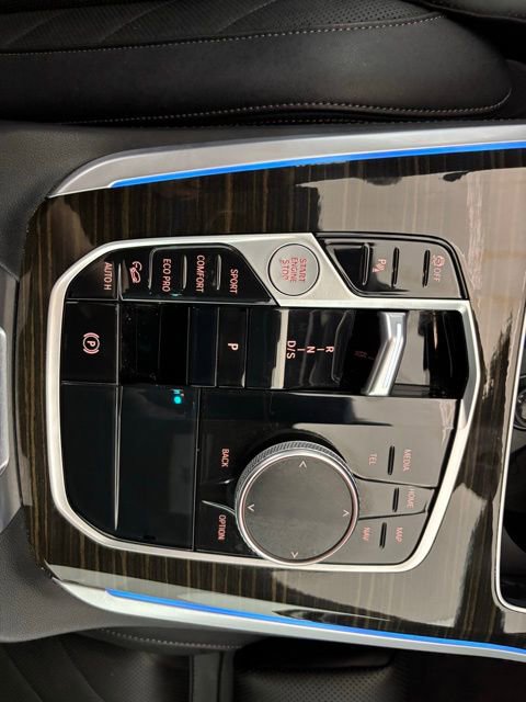 Used 2024 BMW X5 xDrive40i w/ Premium Package image 18