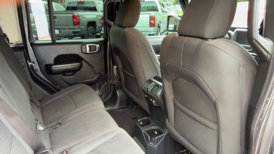 Used 2021 Jeep Gladiator Sport AWD/4WD image 11